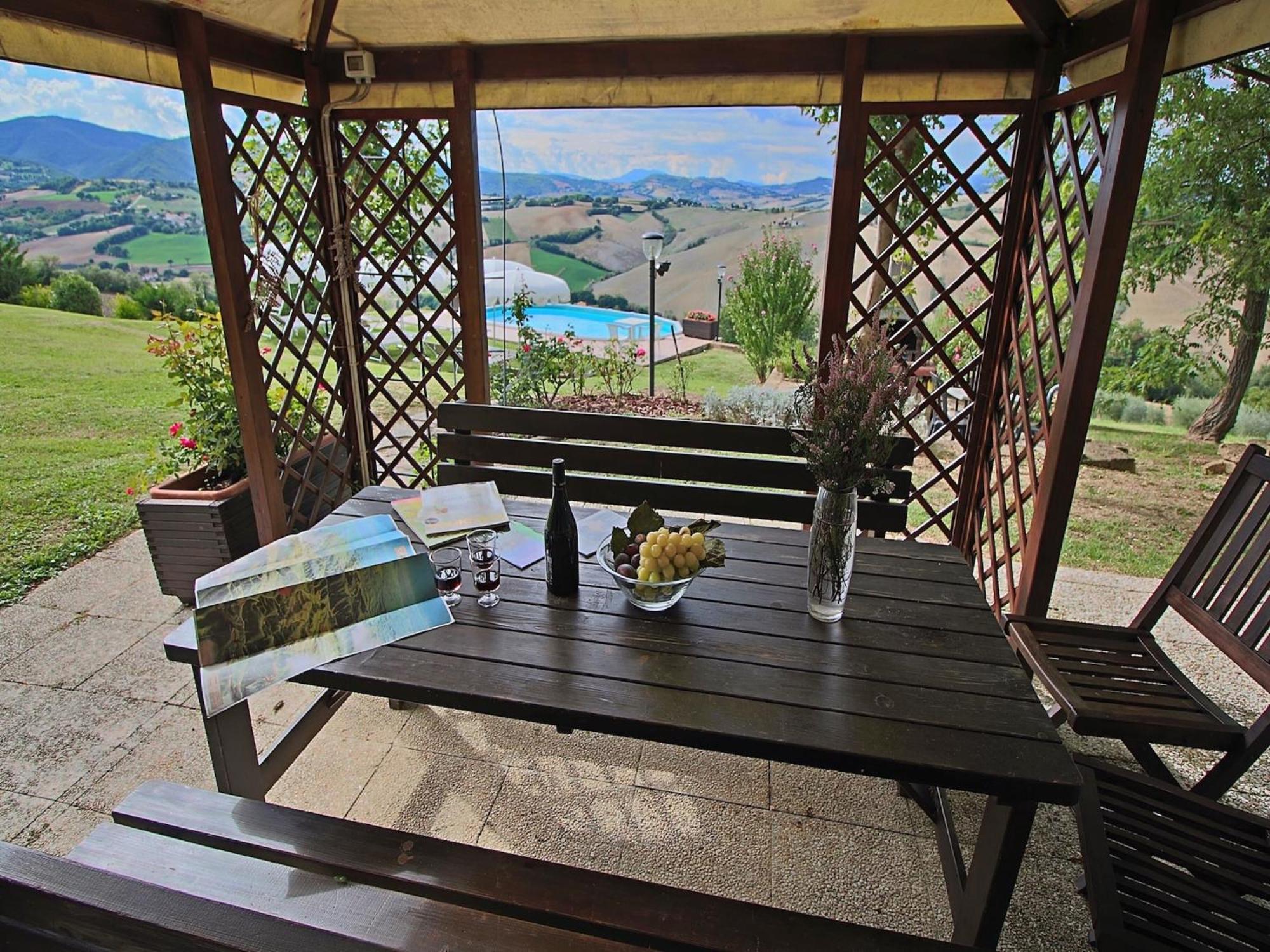 Nice Flat In Arcevia With Swimming Pool Esterno foto