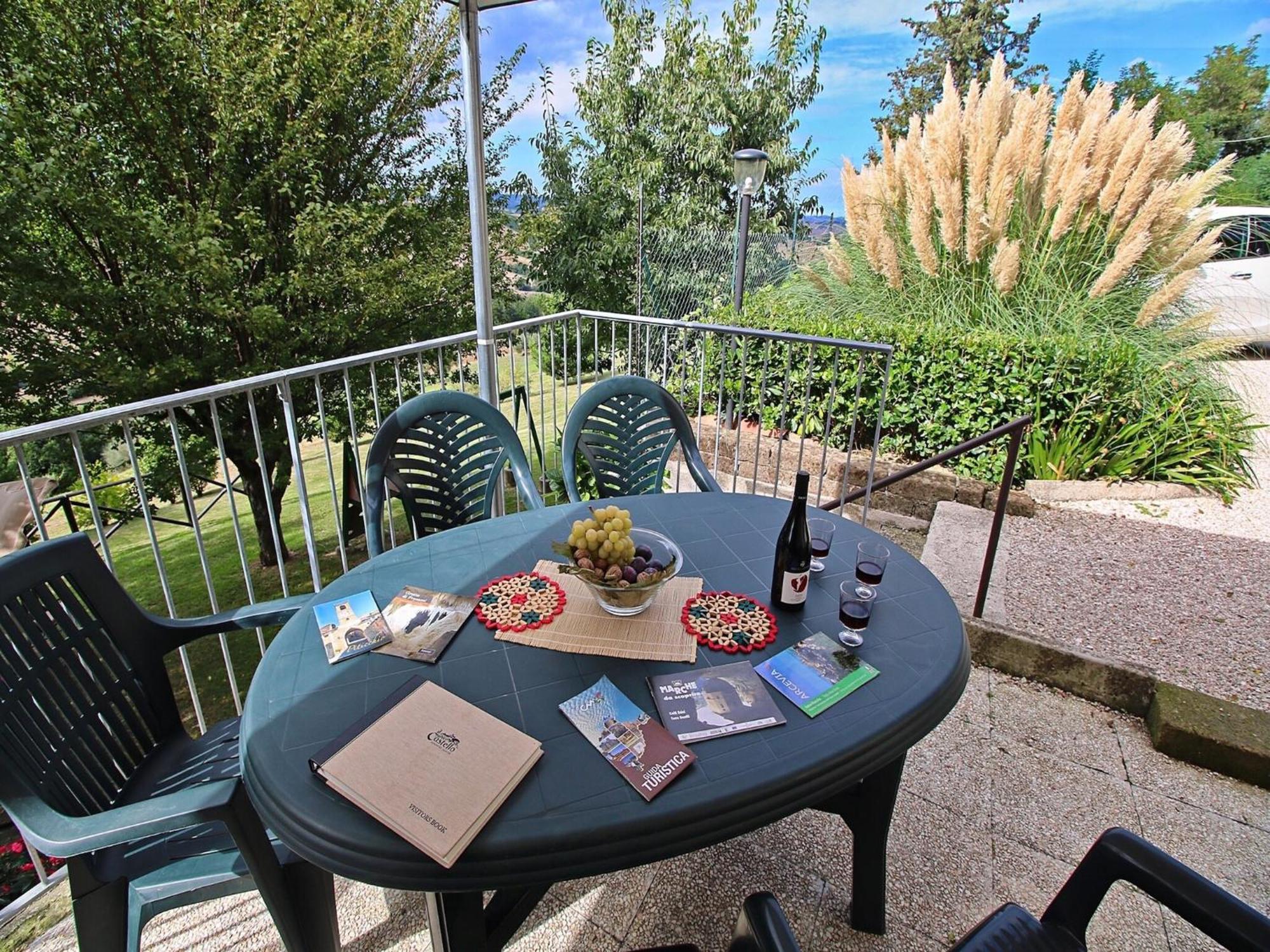 Nice Flat In Arcevia With Swimming Pool Esterno foto