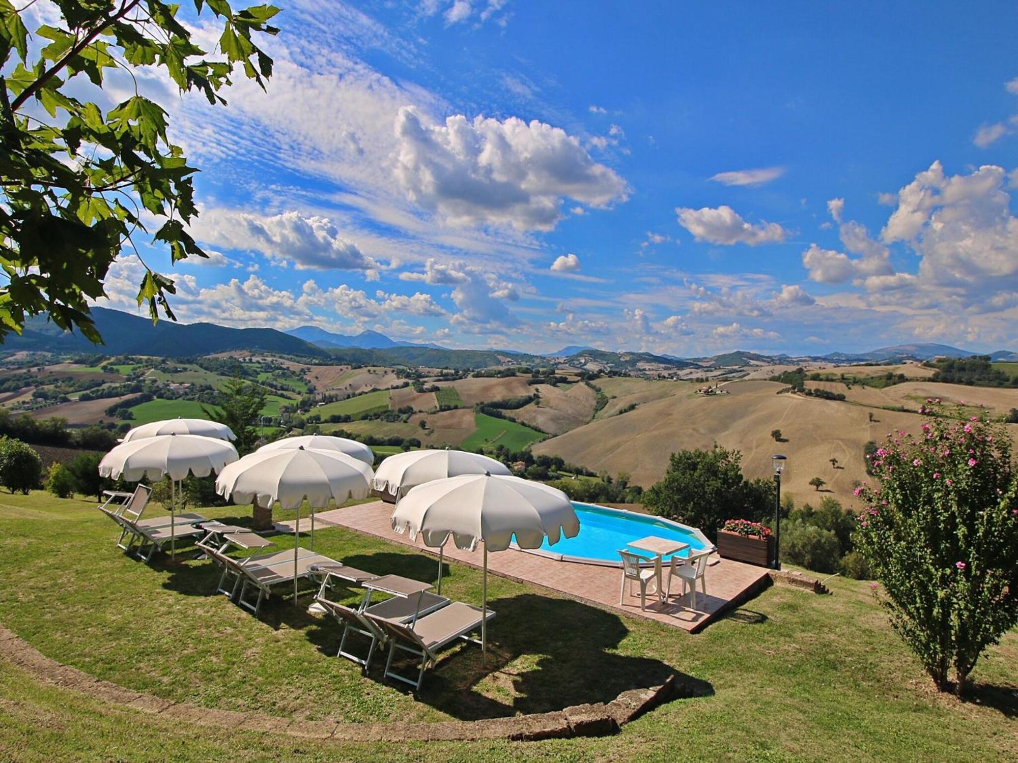 Nice Flat In Arcevia With Swimming Pool Esterno foto