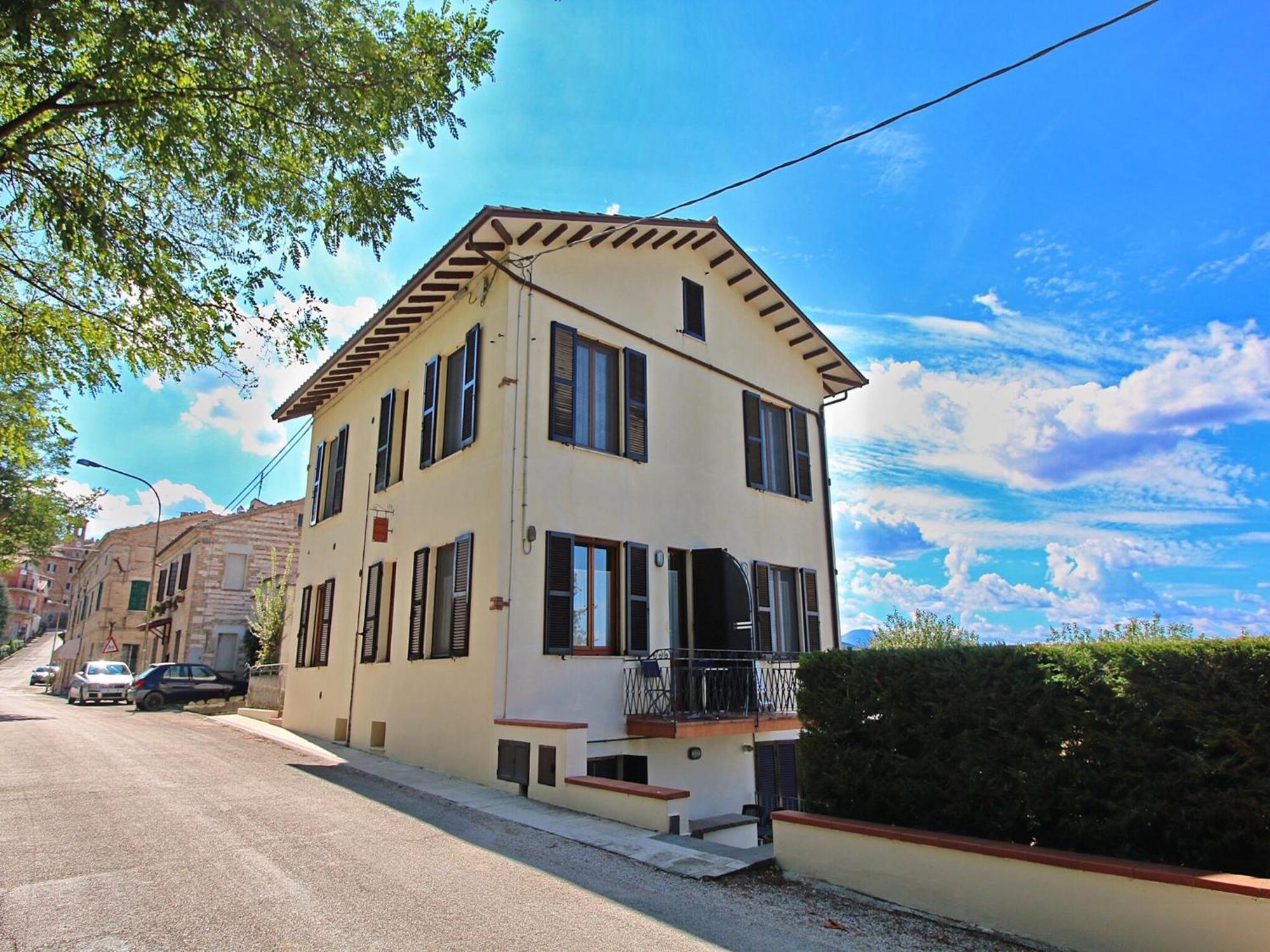 Nice Flat In Arcevia With Swimming Pool Esterno foto