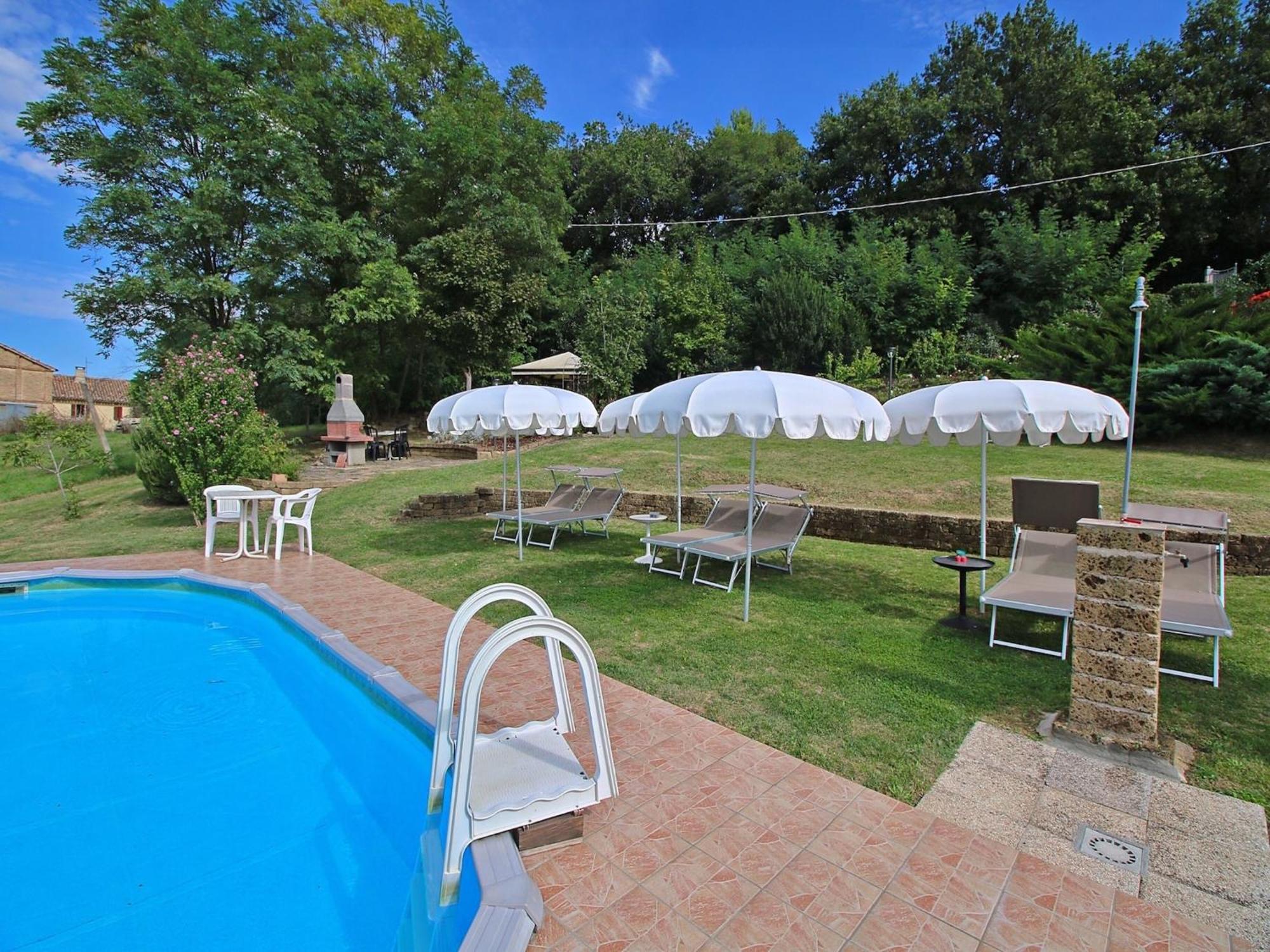 Nice Flat In Arcevia With Swimming Pool Esterno foto