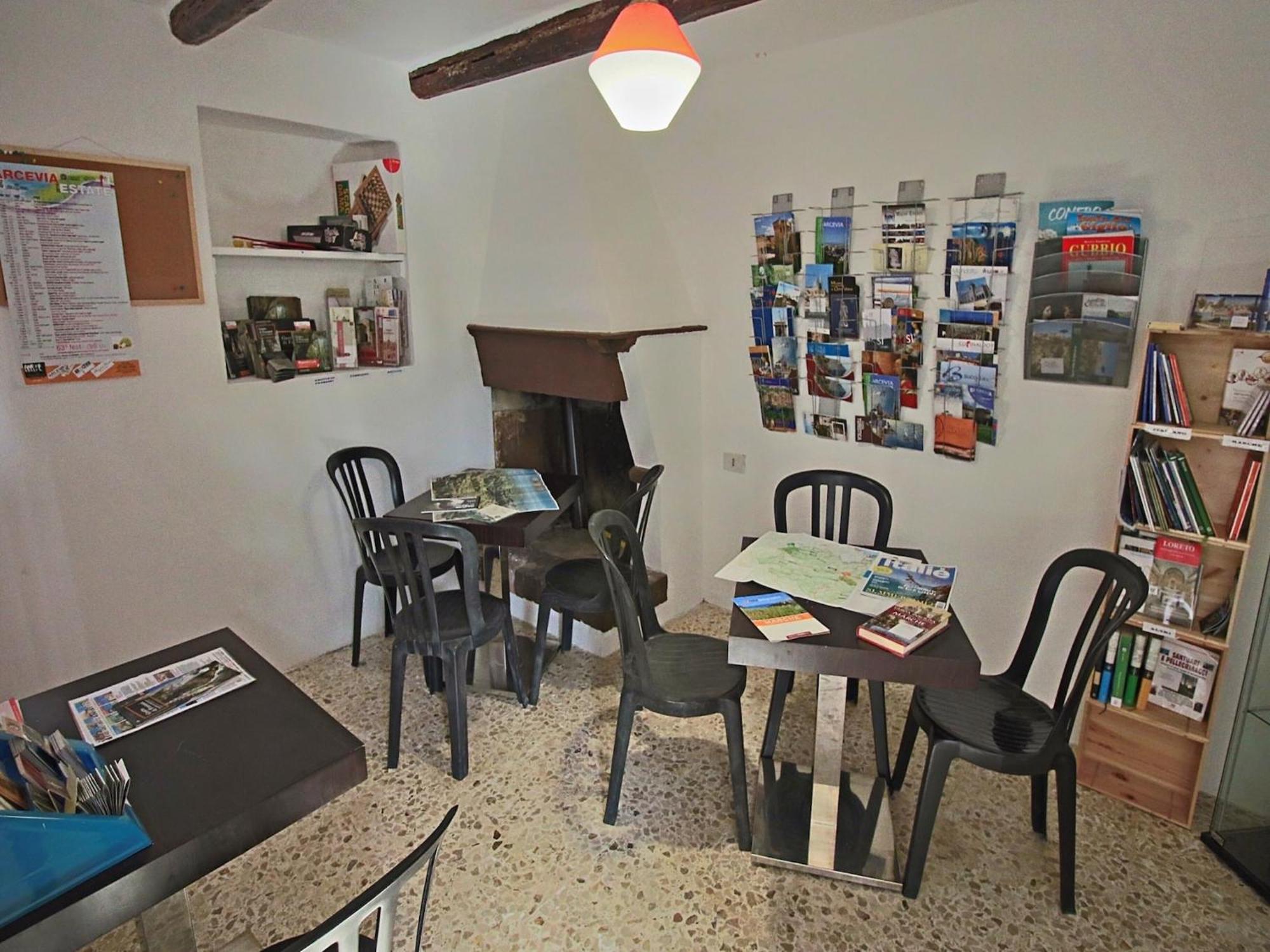Nice Flat In Arcevia With Swimming Pool Esterno foto