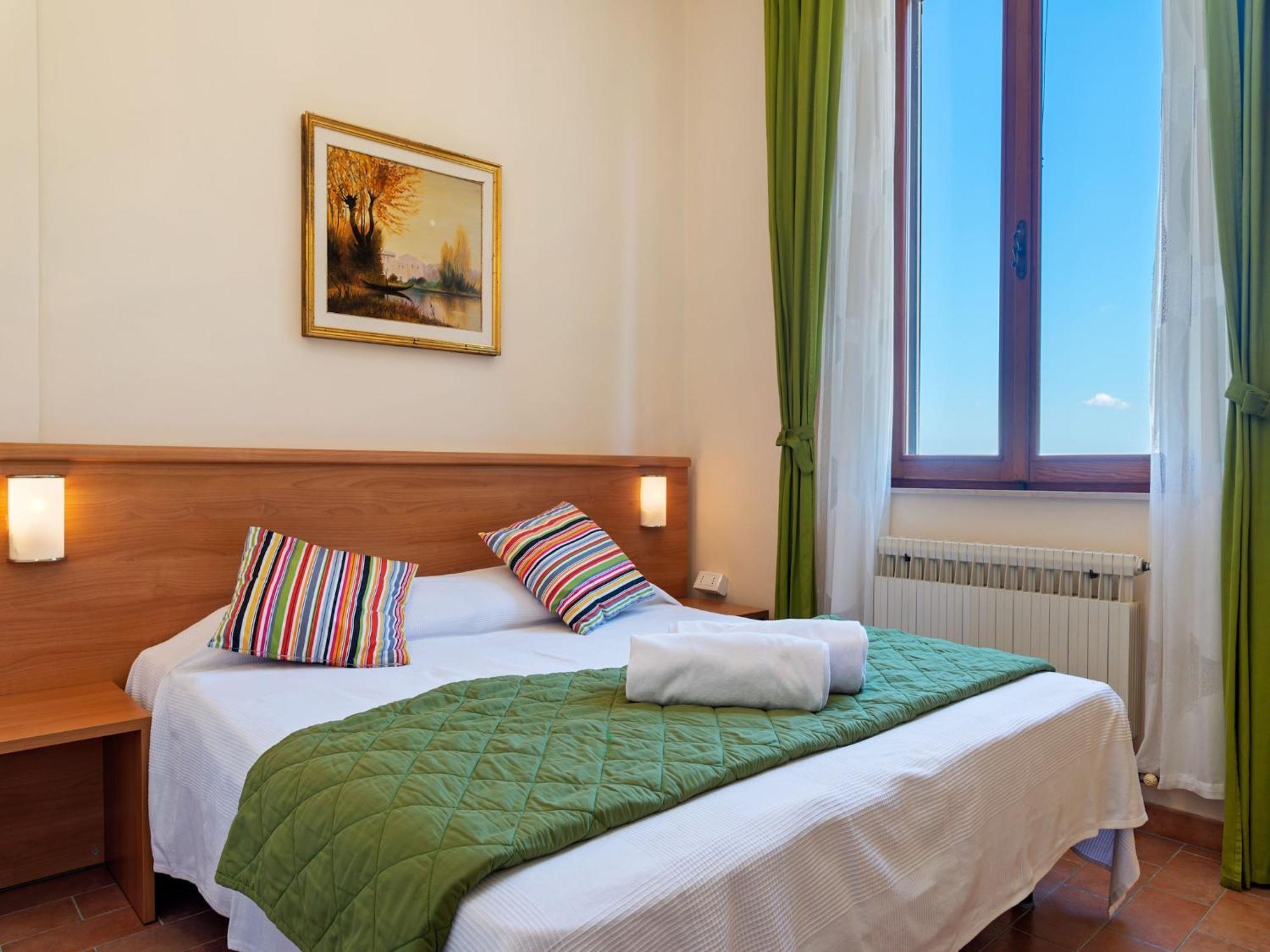 Nice Flat In Arcevia With Swimming Pool Esterno foto