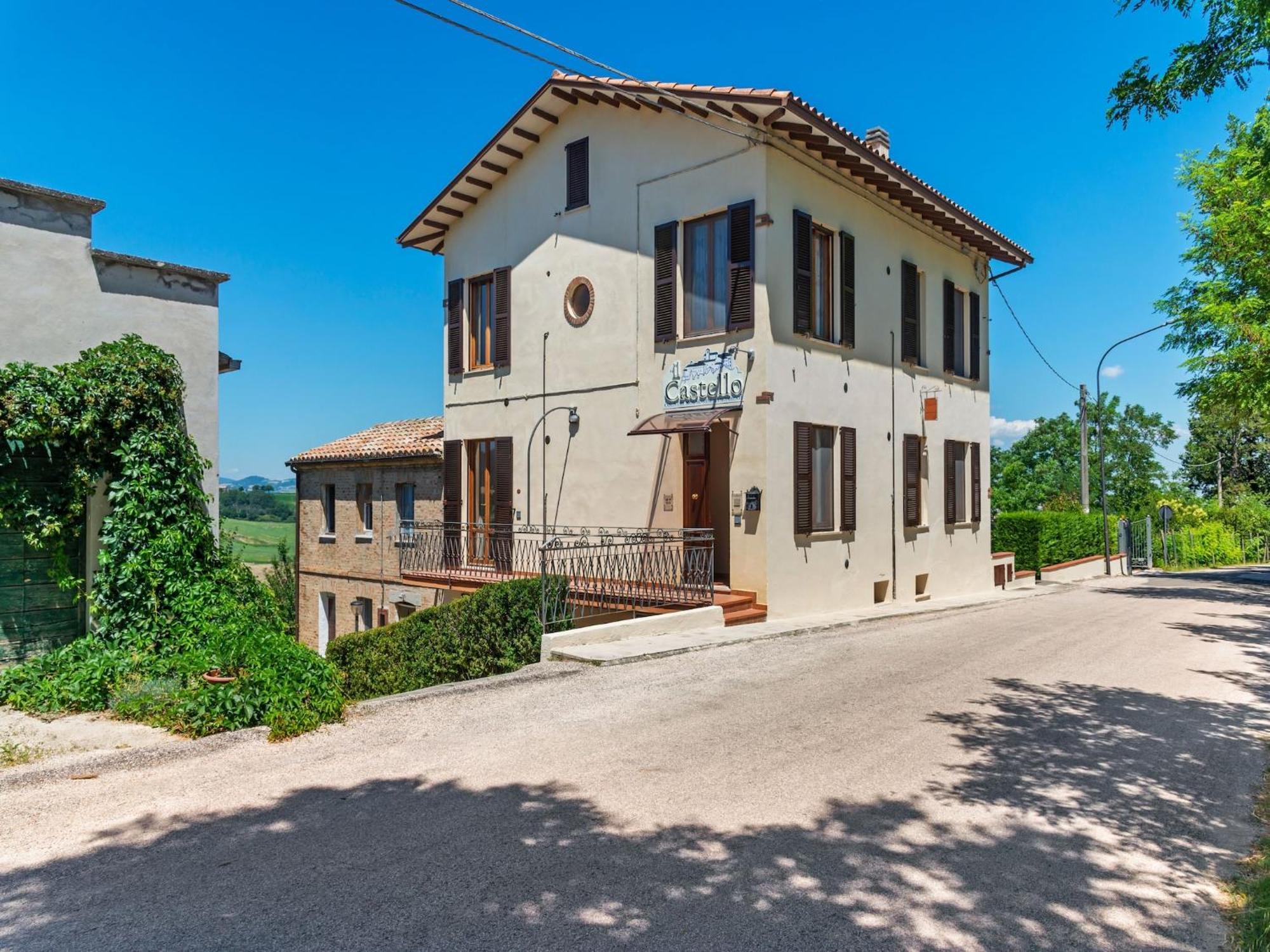 Nice Flat In Arcevia With Swimming Pool Esterno foto